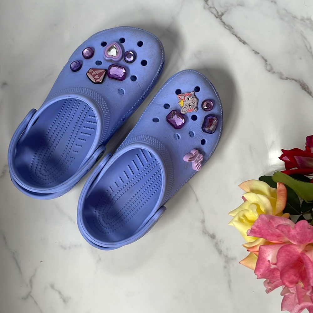 Crocs Classic - Lavender Clogs - Pastel Purple - Unisex Shoe W Size 8 M Size 6